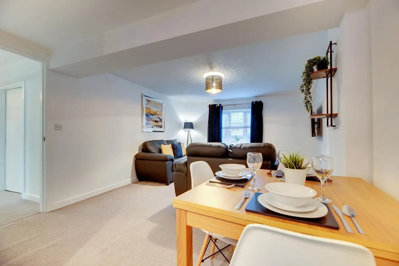 Charltons Bonds Apartments 2A By Week2Week Newcastle upon Tyne