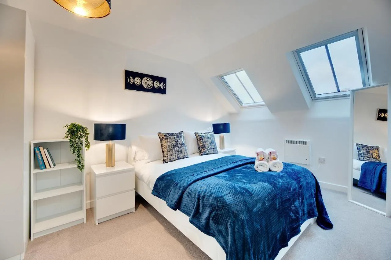 Charltons Bonds Apartments 2A By Week2Week Newcastle upon Tyne