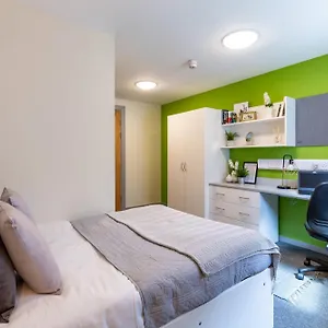 Apartment Modern Ensuite In, Newcastle upon Tyne
